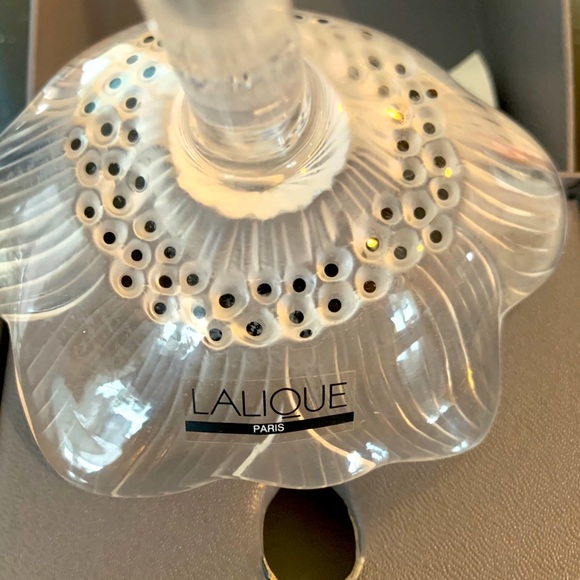 Lalique ~ Anemone flower crystal paperweight - Picture 6 of 9